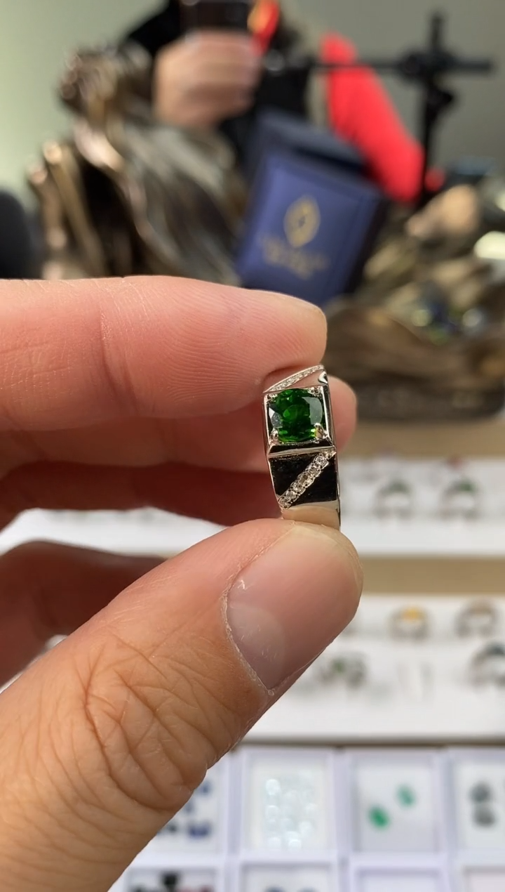 【闪购商品】透辉石戒指闭口银S925镶嵌拍下备注圈口号