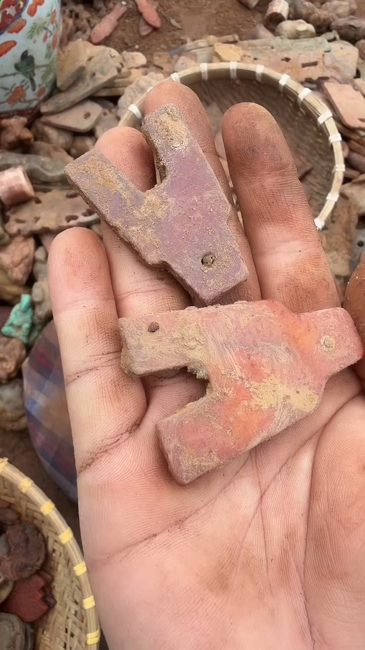 未镶嵌岫岩河磨玉（透闪石质玉）挂件顺****然岫岩河磨玉