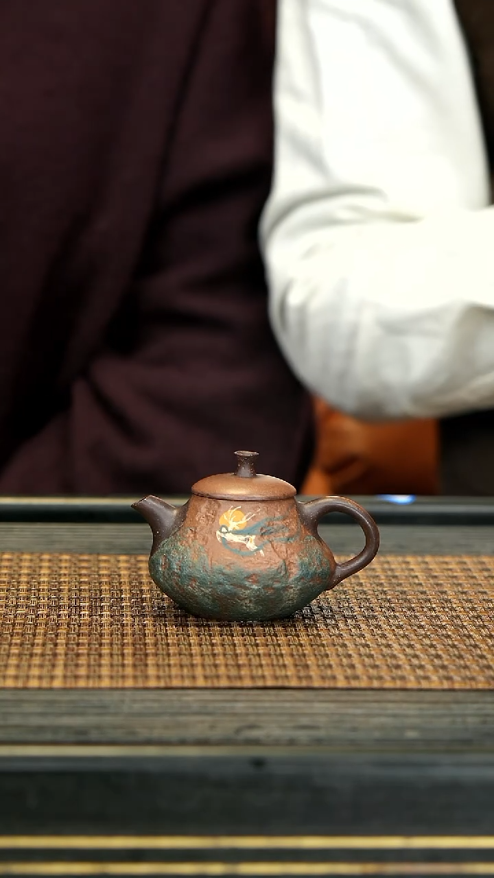 【闪购商品】紫砂茶壶SS47七彩灵鹿 青段