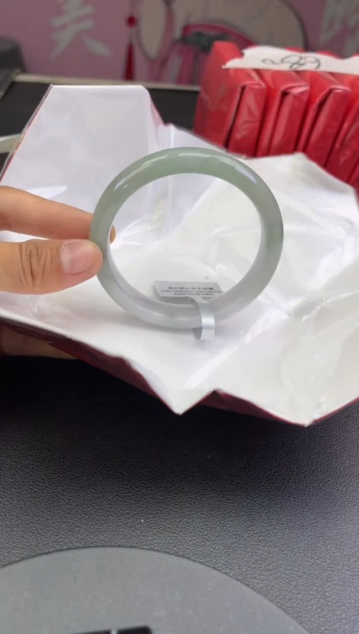 【闪购商品】翡翠手镯未镶嵌翡翠手镯（微瑕）2