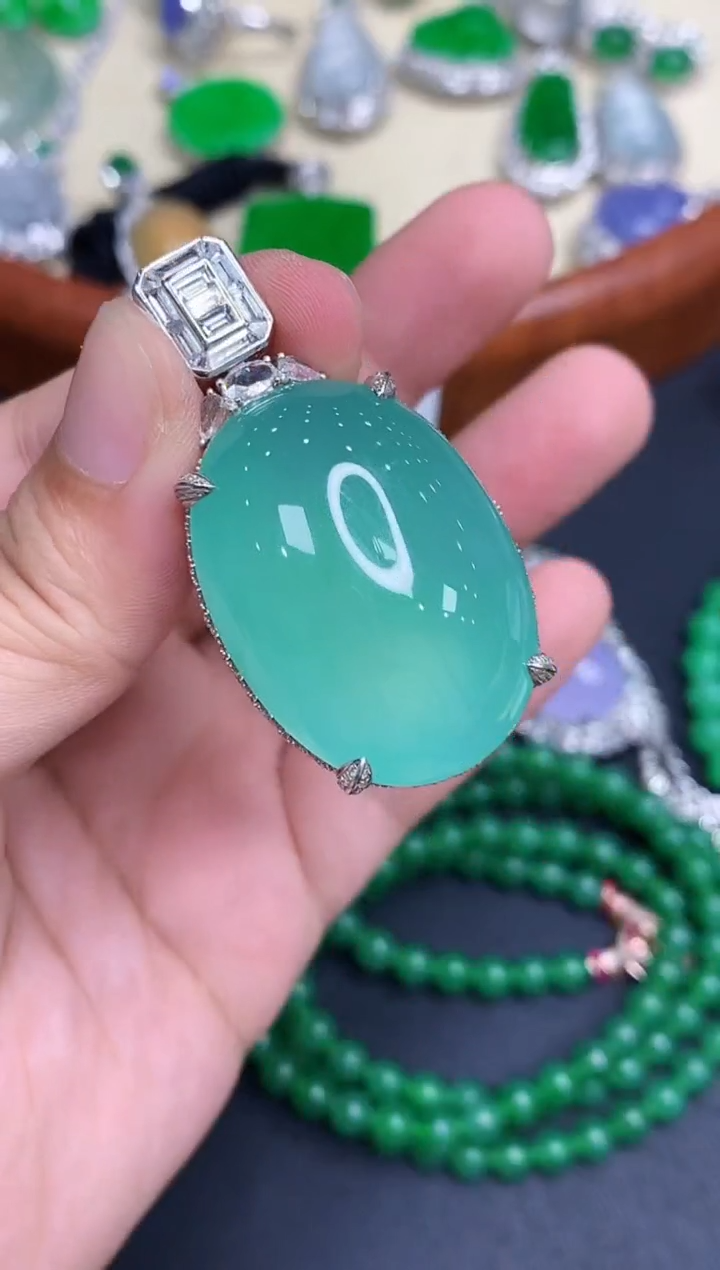 颈饰18K金镶嵌翡翠579-中国好珍宝