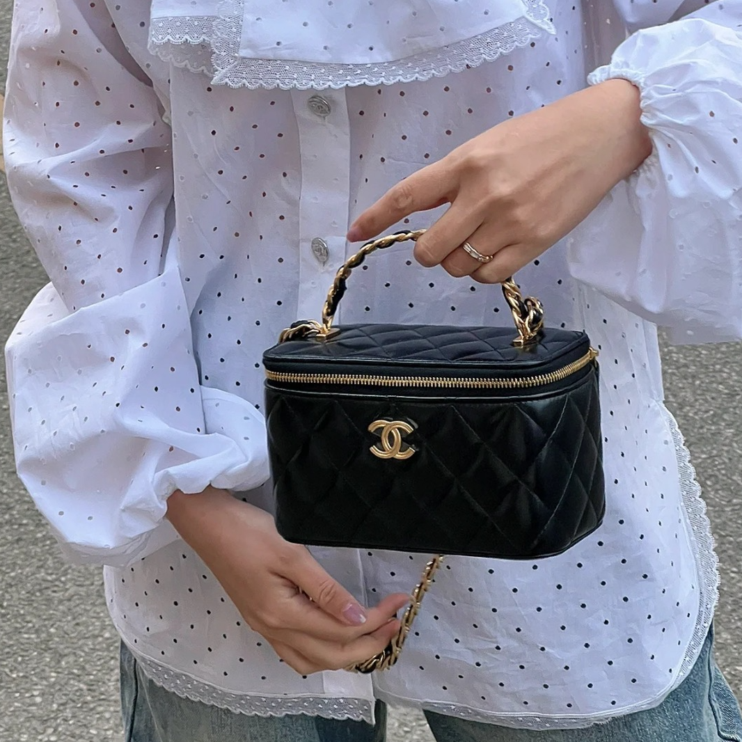 99新 Chanel/香奈儿 花花活动 22S 手提长盒子化妆包 带镜子