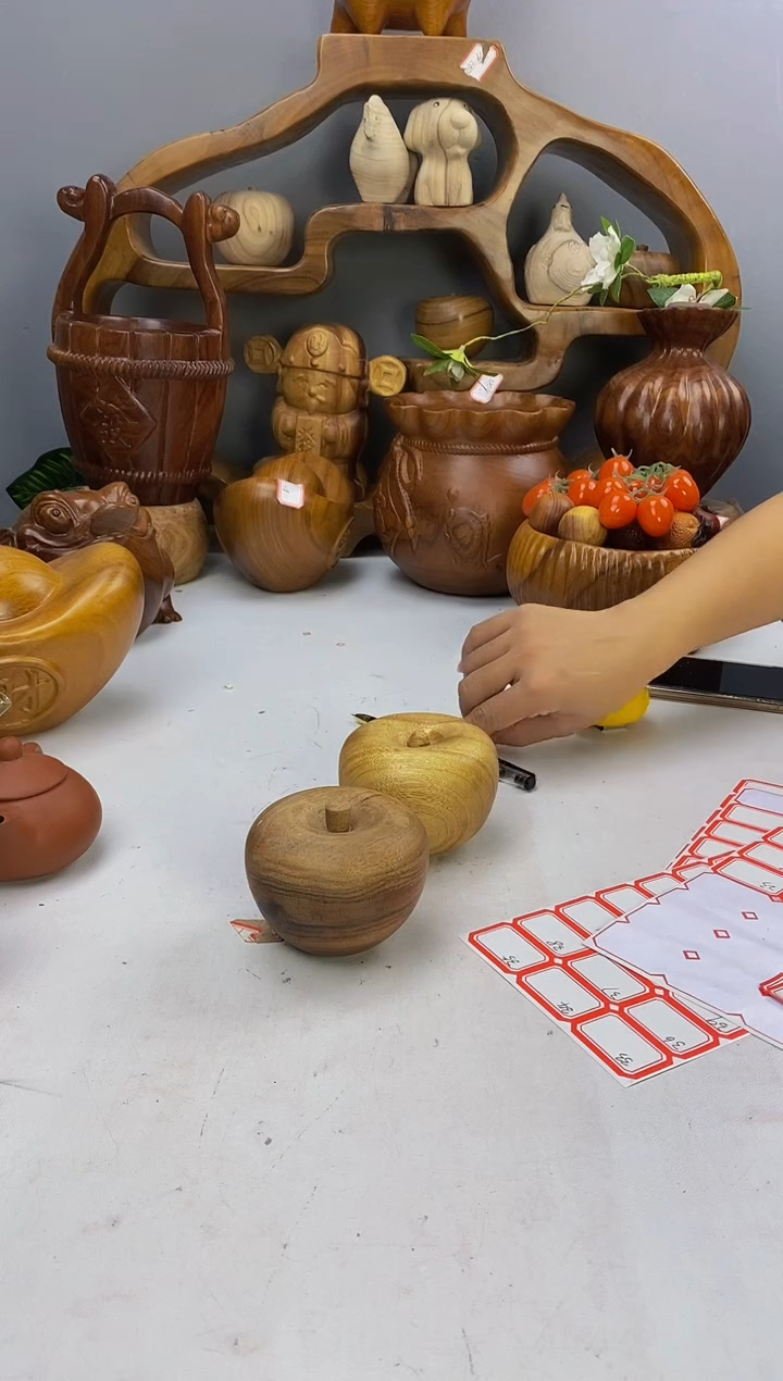 香樟木A21精品小苹果摆件/尺寸9*8