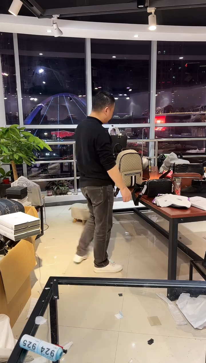 头层牛皮韩爵绅士包包皮具887/捷豹旅行包