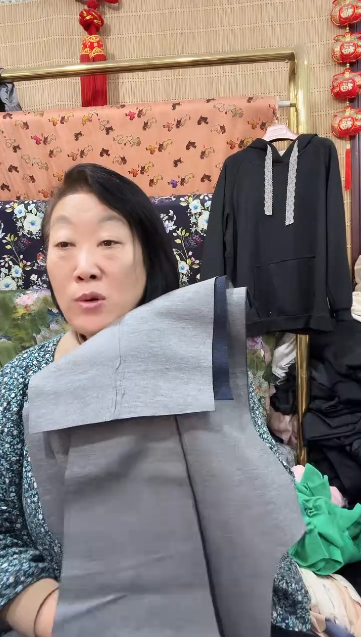 中码水洗羊毛藏蓝色米格弯刀裤裁片中码一条（有折脏残无售后）