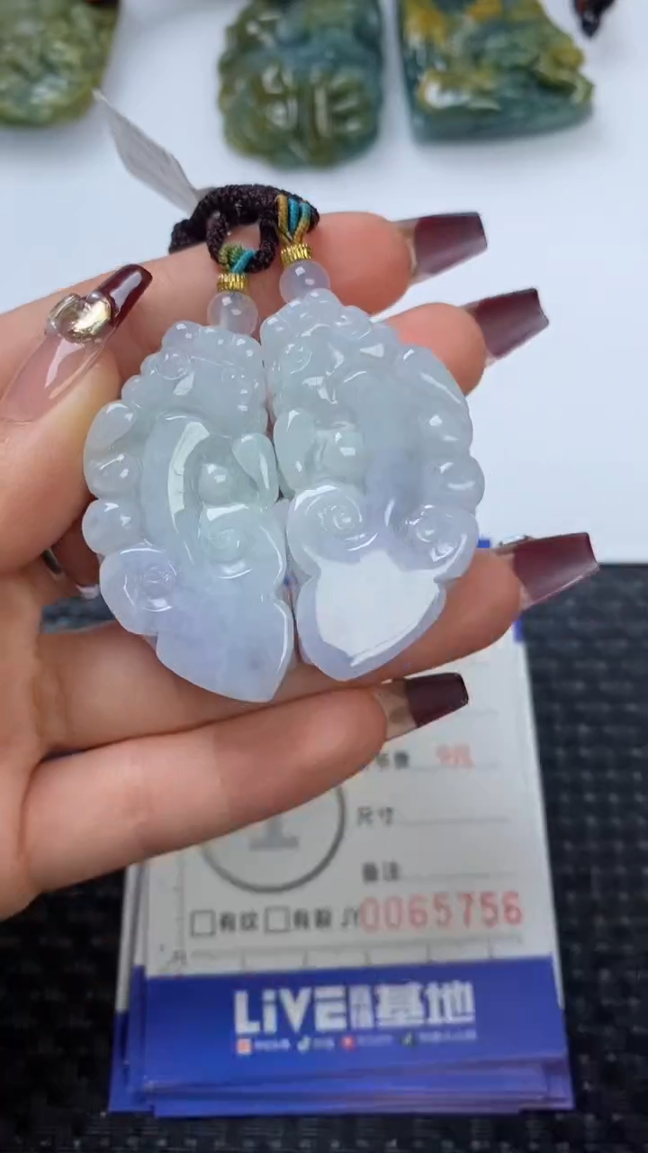 【闪购商品】翡翠颈饰未镶嵌1111111111111111