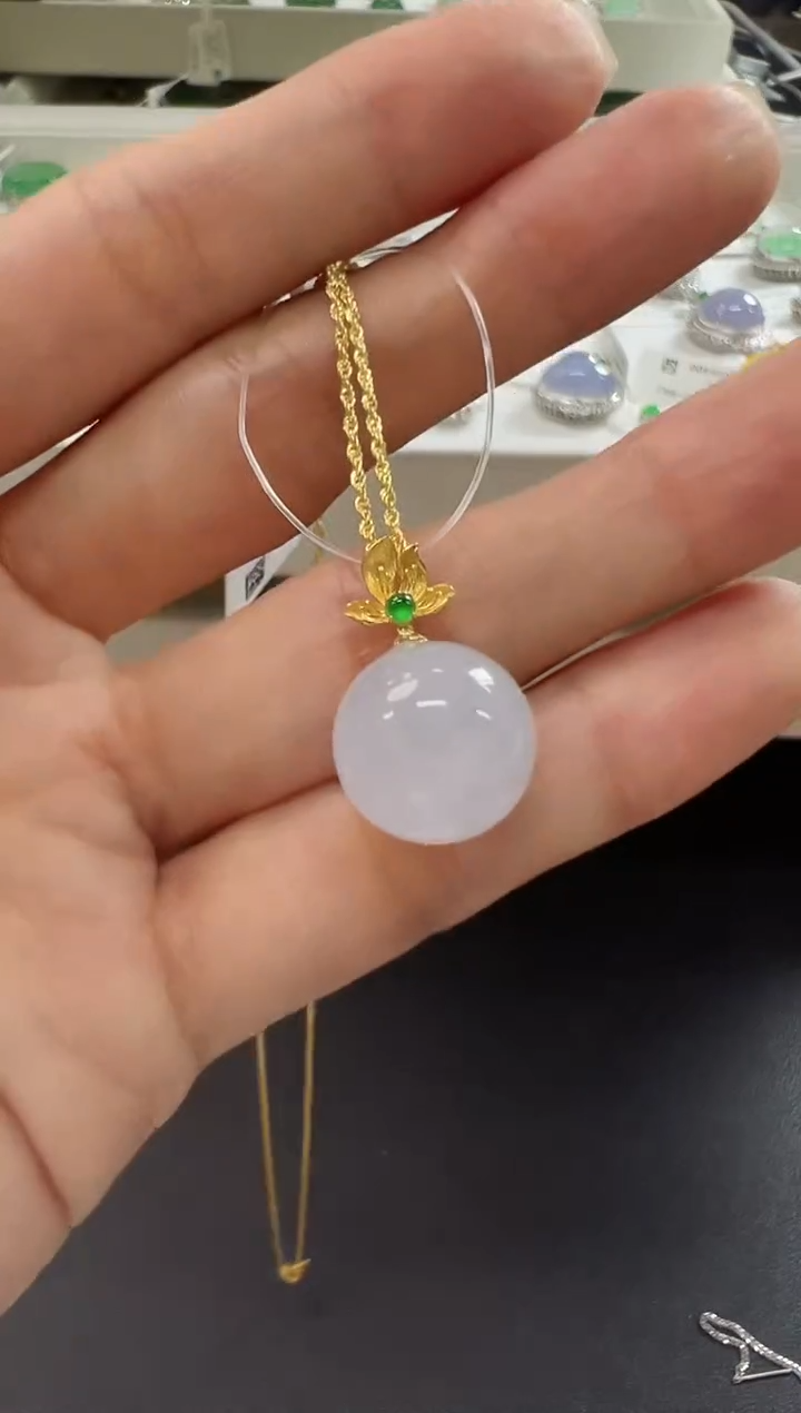 颈饰18K金镶嵌翡翠KDF1201-068