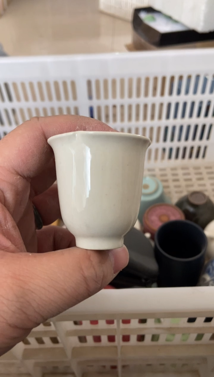 杯无运费险有瑕疵的摄影的产品有使用过的痕迹有点脏介意勿拍