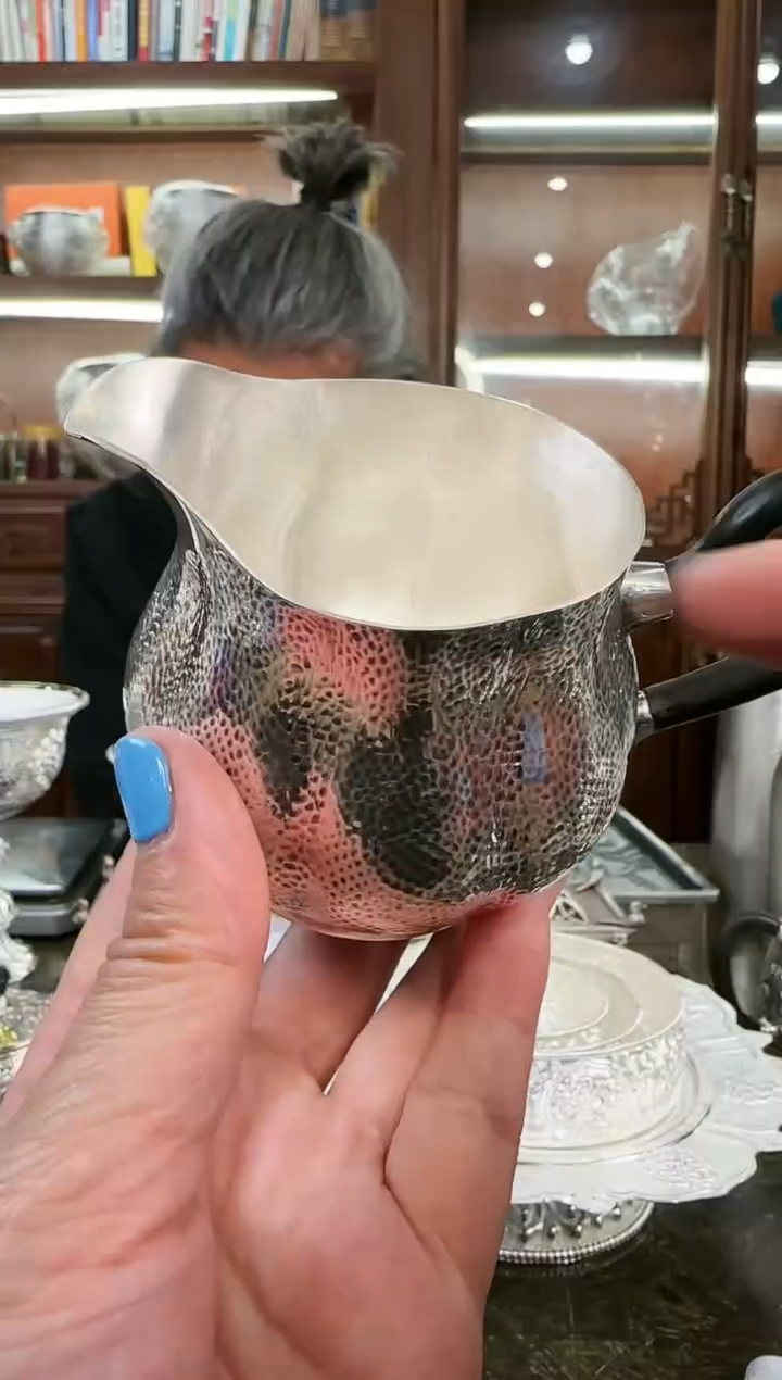 【闪购商品】足银999精工提梁熏色公道杯