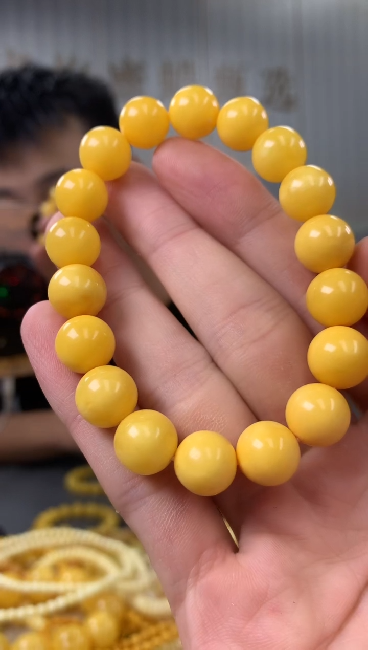 【闪购商品】琥珀裸石未镶嵌手串