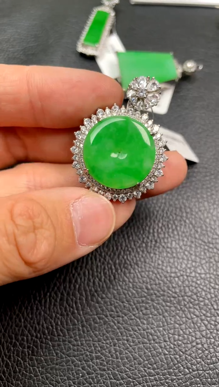 【闪购商品】翡翠吊坠(不含链)银S925镶嵌吊坠