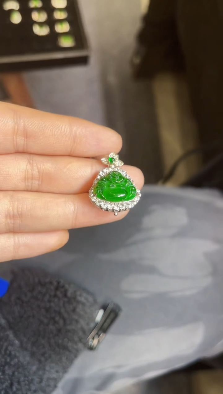 【闪购商品】翡翠颈饰银S925镶嵌佛公吊坠