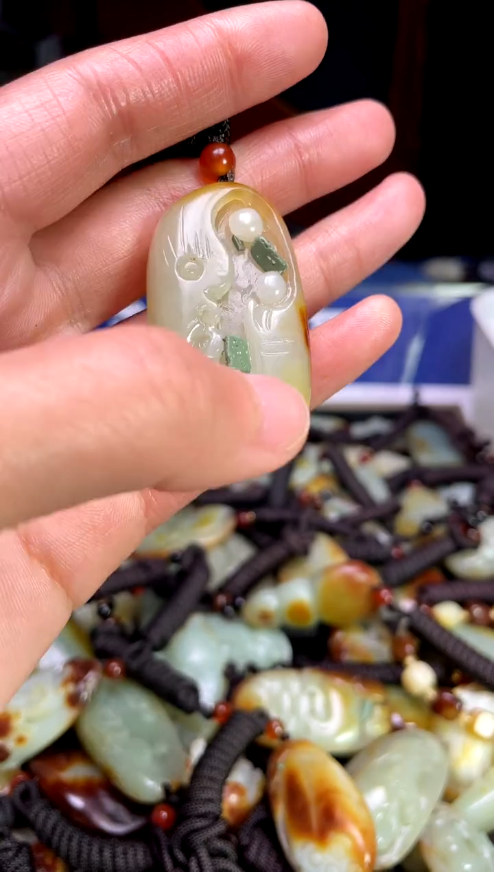 【闪购商品】和田玉颈饰未镶嵌23