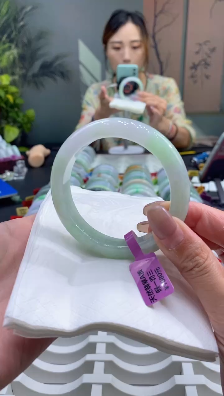 未镶嵌手镯翡翠000086373