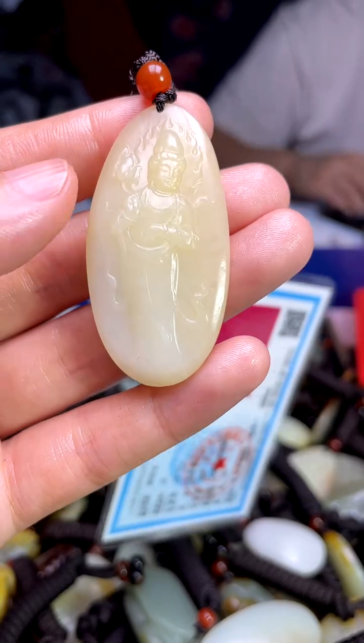 和田玉未镶嵌颈饰1