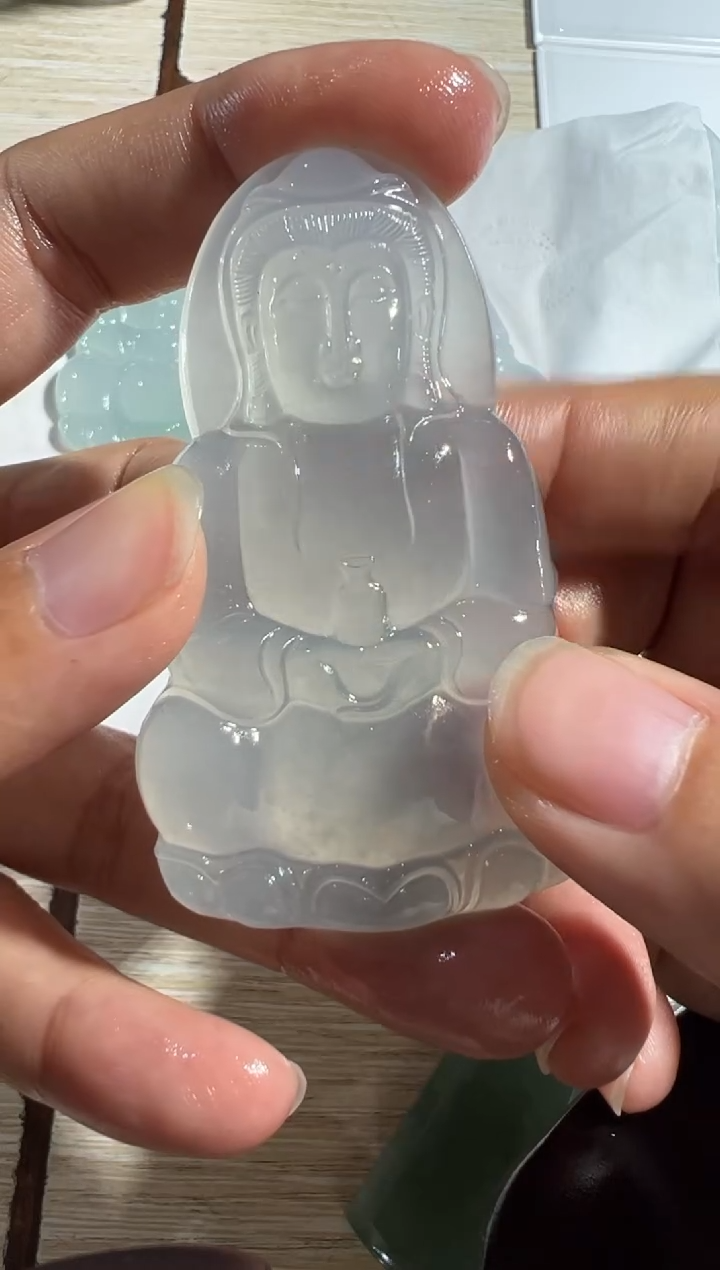 未镶嵌定制翡翠观音