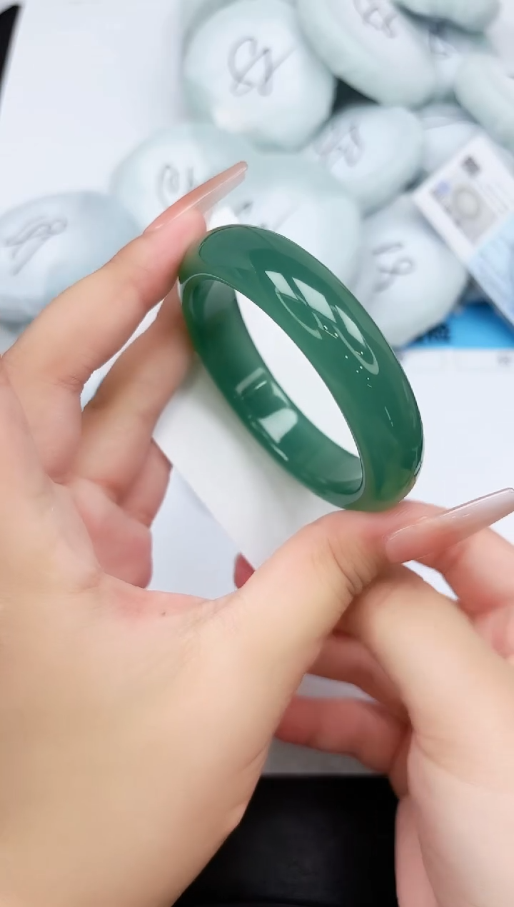 石英质玉手镯未镶嵌80-53.5