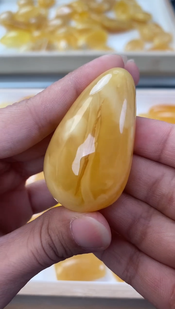 未镶嵌琥珀裸石天然琥珀蜜蜡