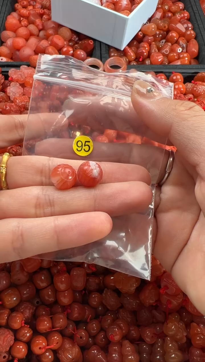 【闪购商品】南红玛瑙颈饰未镶嵌1