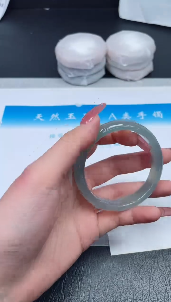 【闪购商品】石英质玉手镯未镶嵌60-54.5