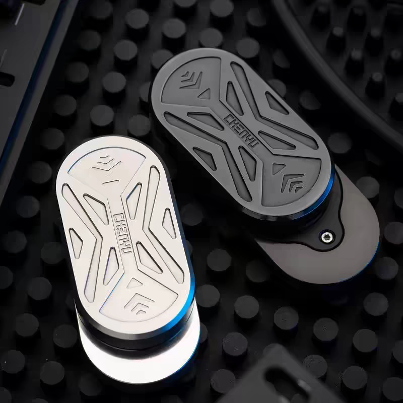 量子e学晨语CYEDC守护者X1推牌多功能可直推可旋转推牌EDC玩具