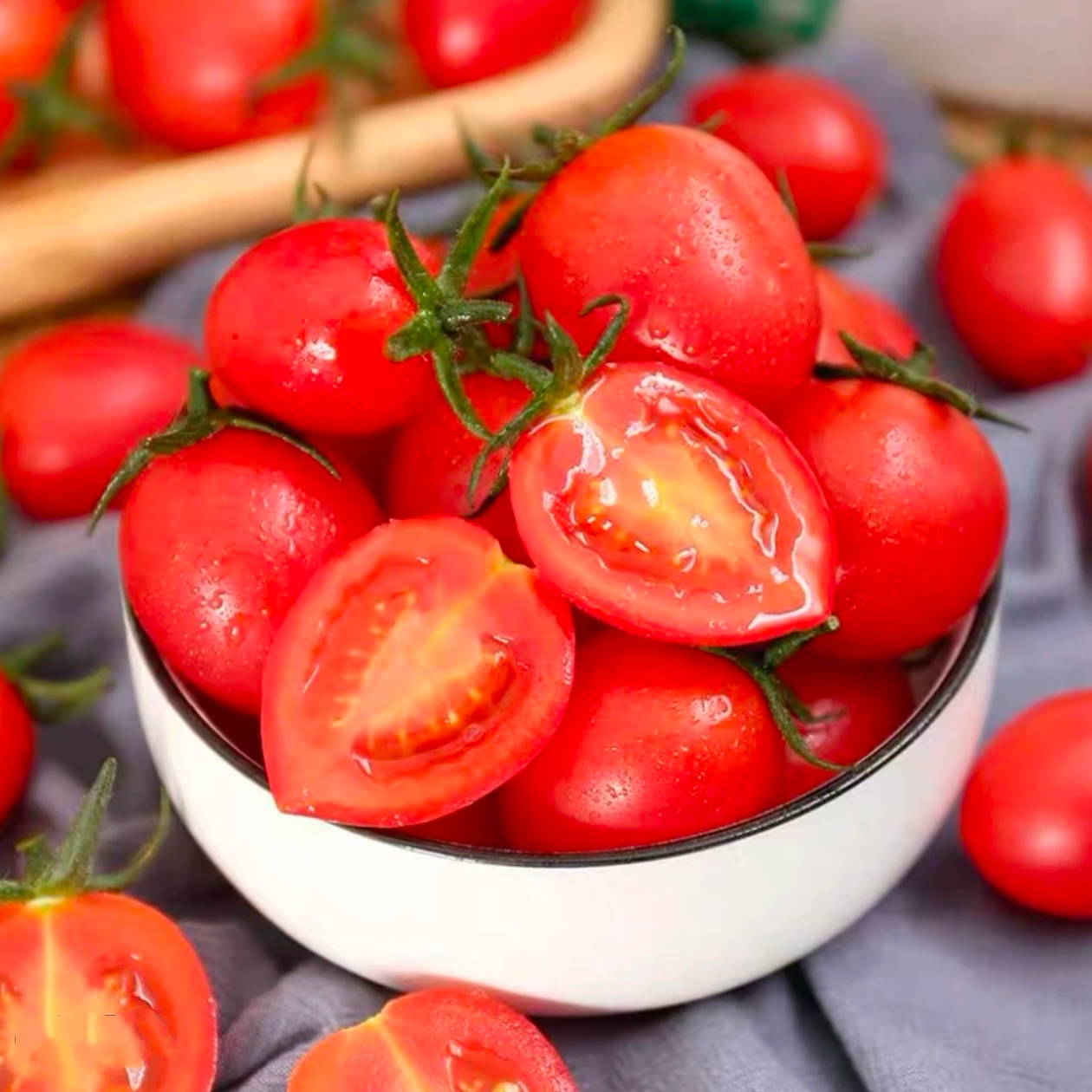 广西新鲜现摘圣女果千禧樱桃西红柿小番茄蔬菜孕妇水果超甜