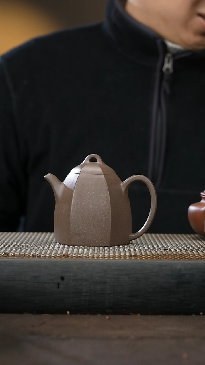 【闪购商品】紫砂茶壶青段 六方秦权 040