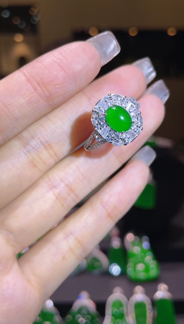 【闪购商品】翡翠吊坠(不含链)银S925镶嵌A5