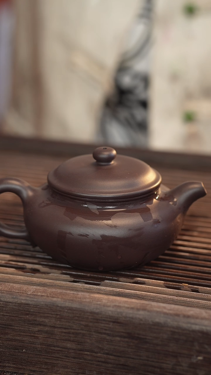 茶壶紫砂明**昧仿古 紫茄泥