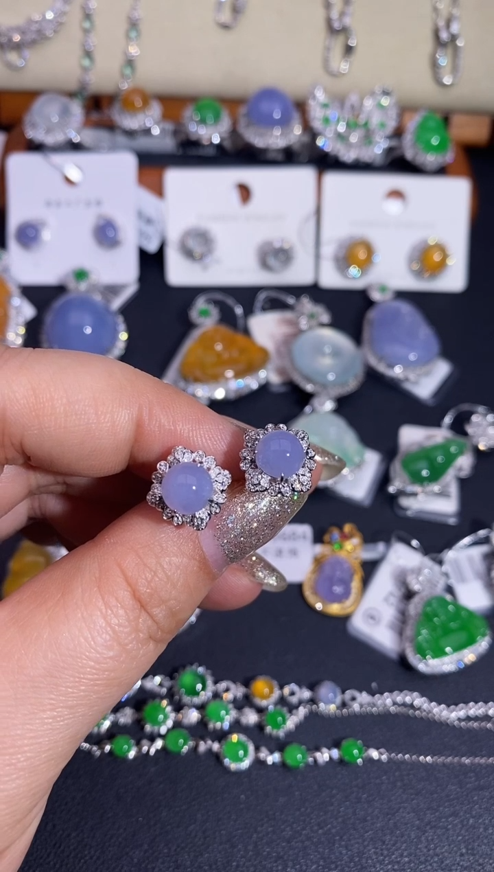 【闪购商品】翡翠耳饰18K金镶嵌耳饰