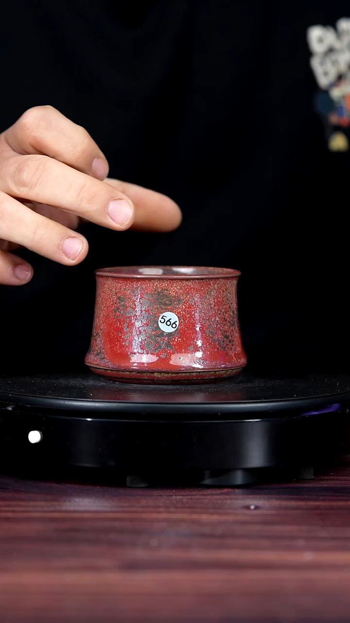 566#吴航生一级品原矿钧瓷马蹄杯