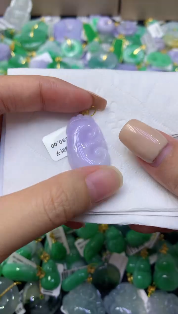 颈饰18K金镶嵌翡翠天然缅甸翡翠A货