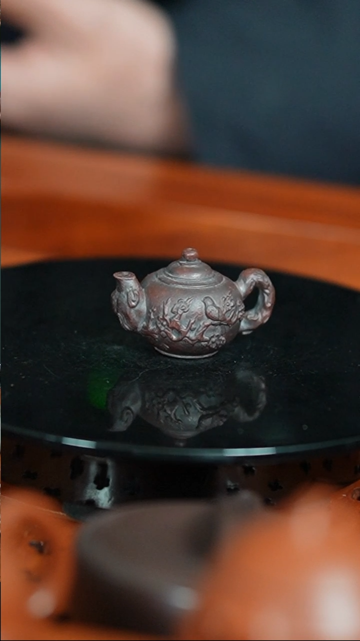 【闪购商品】紫砂茶宠古红泥刻绘把把壶把玩摆件笔架