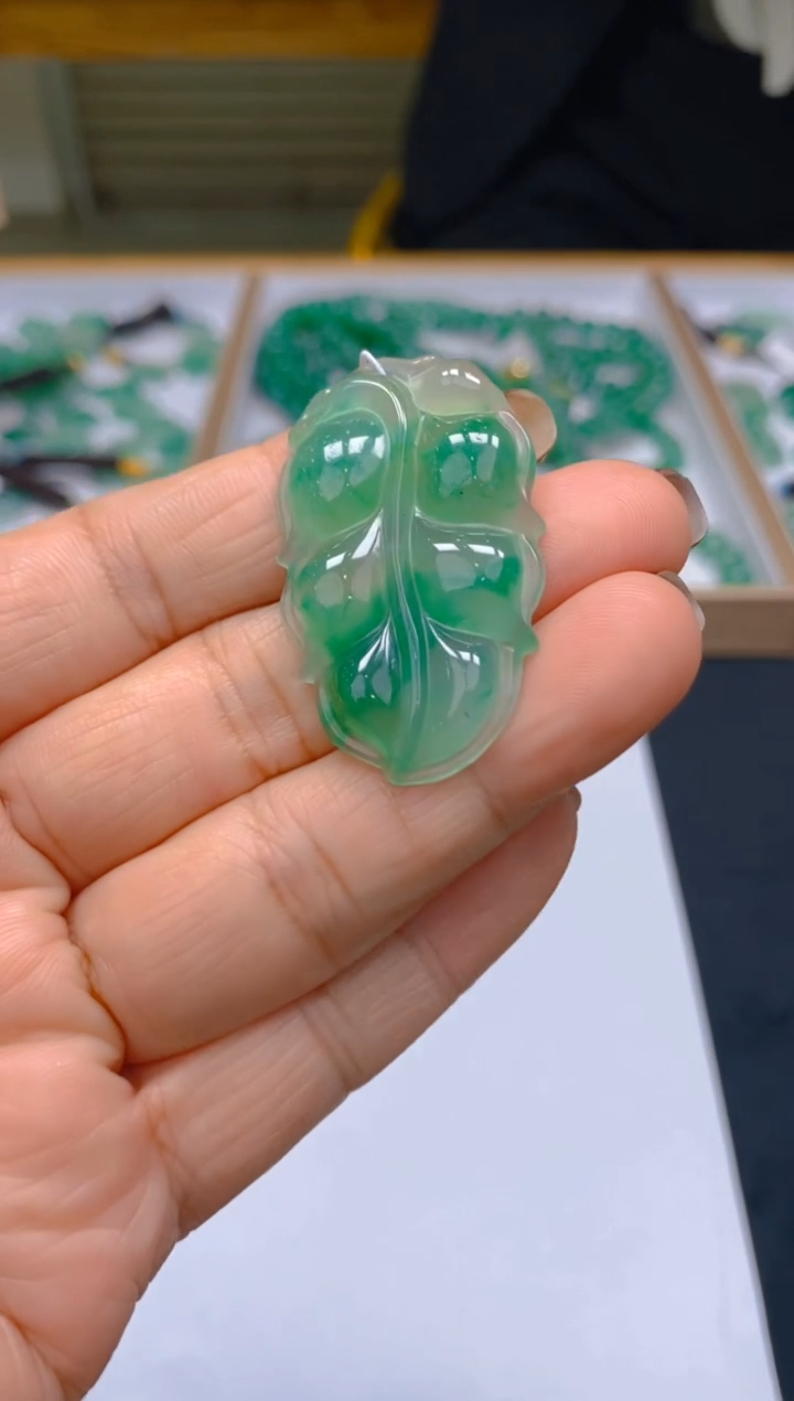 【闪购商品】石英质玉颈饰未镶嵌冰美人非洲翠032