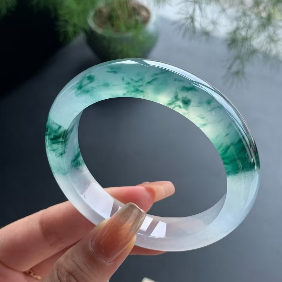高冰飘花翡翠高端手镯