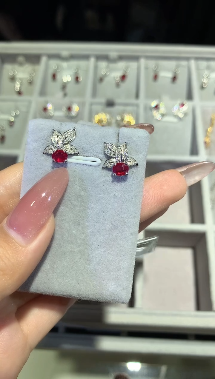 【闪购商品】红宝石耳饰18K金镶嵌耳饰-a24
