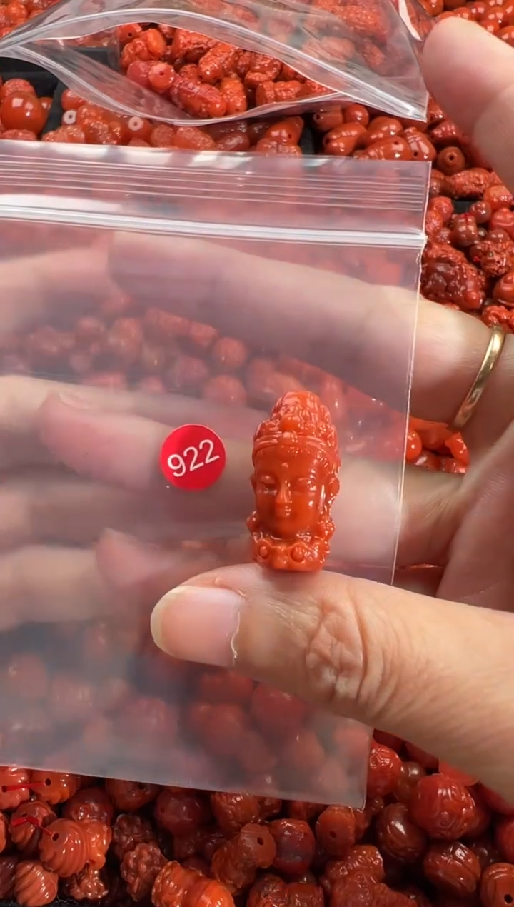 颈饰未镶嵌南红玛瑙1