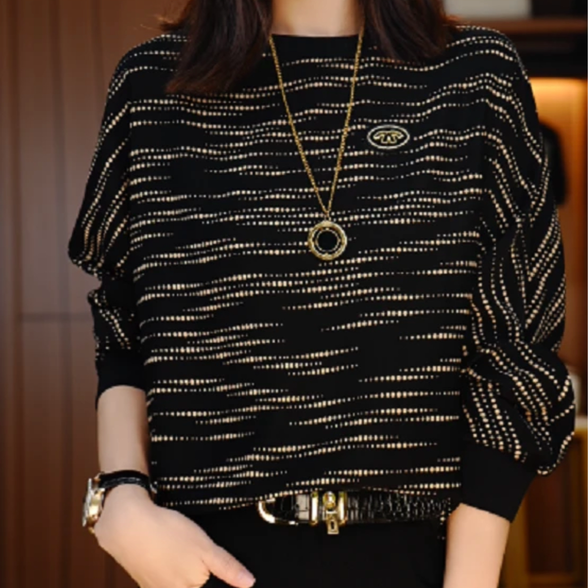 早春新款时尚洋气显瘦显白百搭气质长袖上衣小衫女