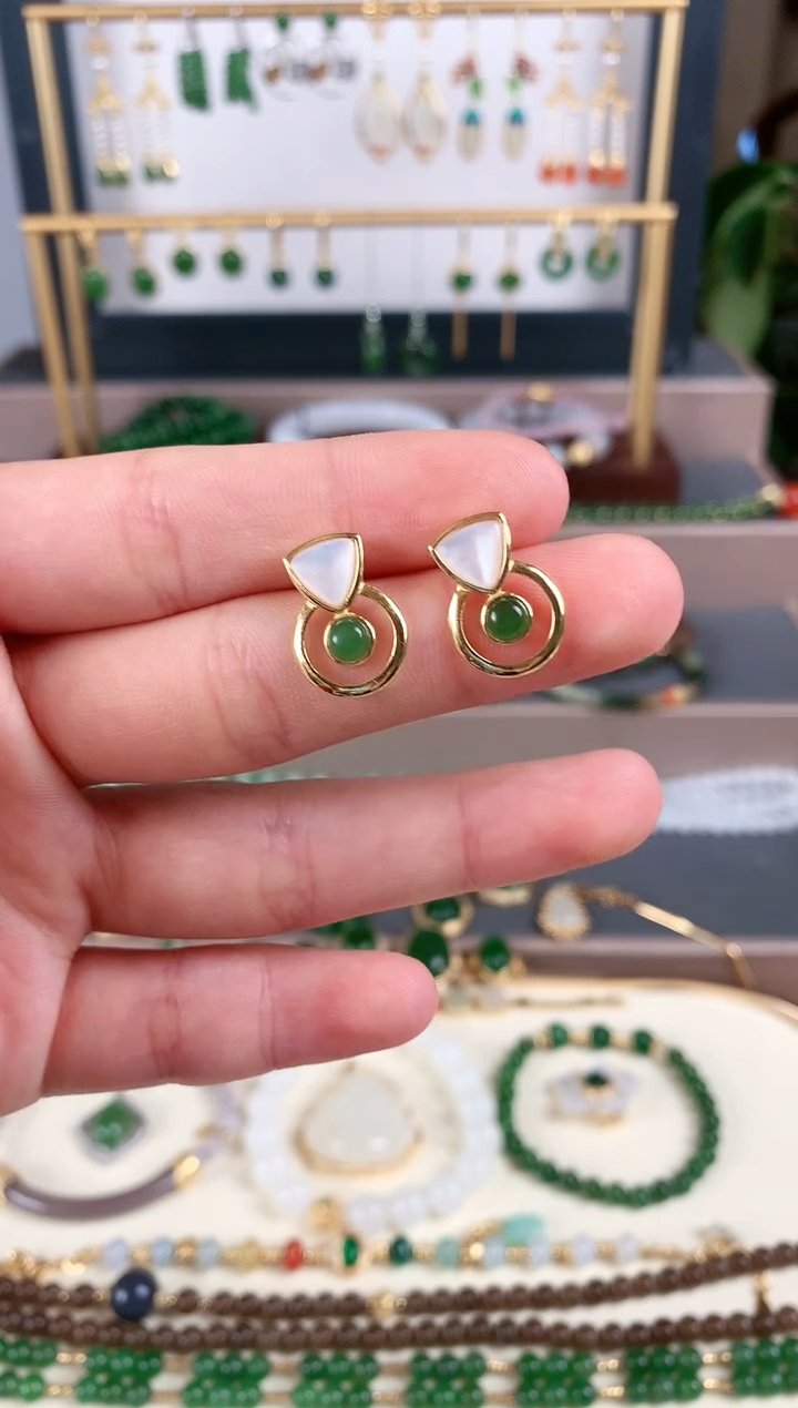银S925镶嵌和田玉耳饰1