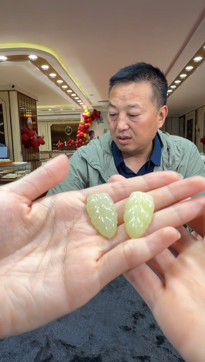 和田玉未镶嵌颈饰挂件（多样性发一）