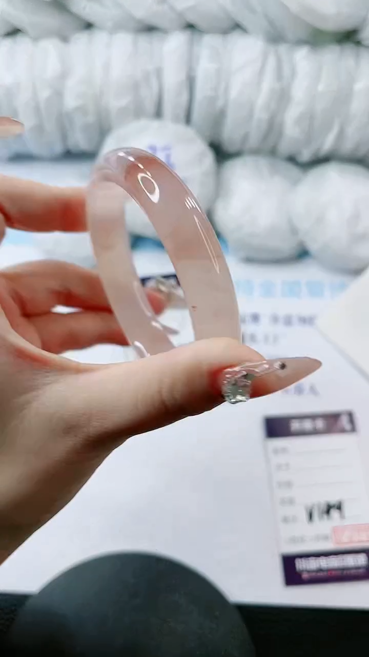 【闪购商品】石英质玉手镯未镶嵌多样性发货V149-62