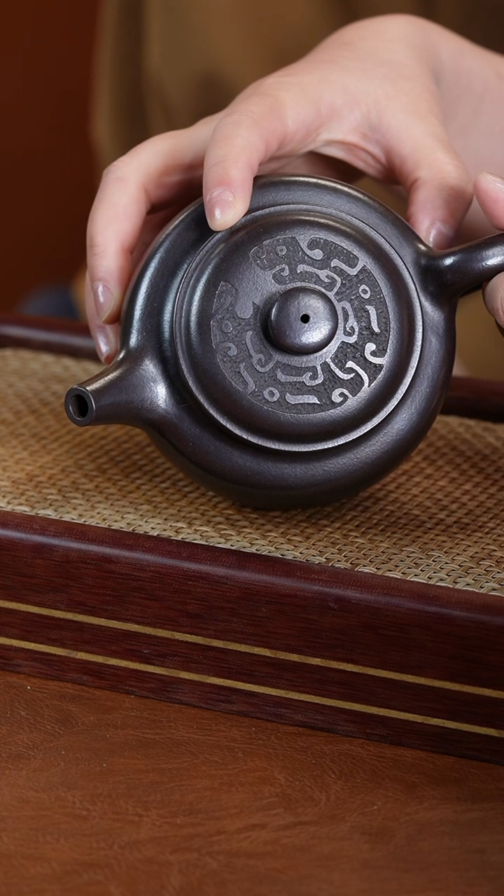 【闪购商品】紫砂茶壶储逸平石黄德中壶