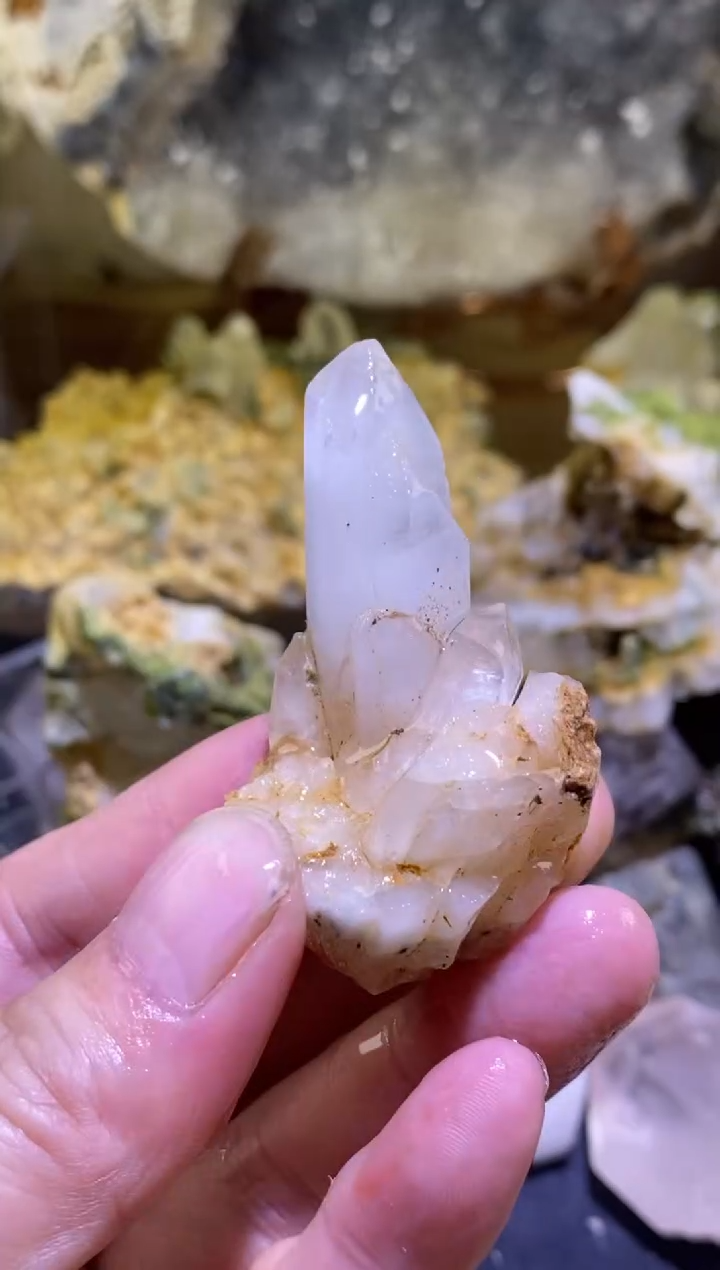 未镶嵌珠宝半成品水晶102号四川美姑超七花园水晶