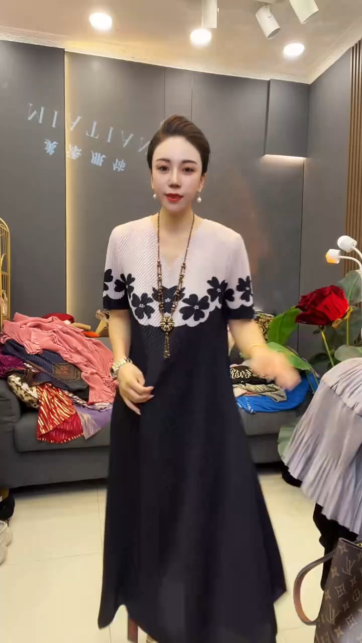 聚酯纤维（涤纶）山茶花