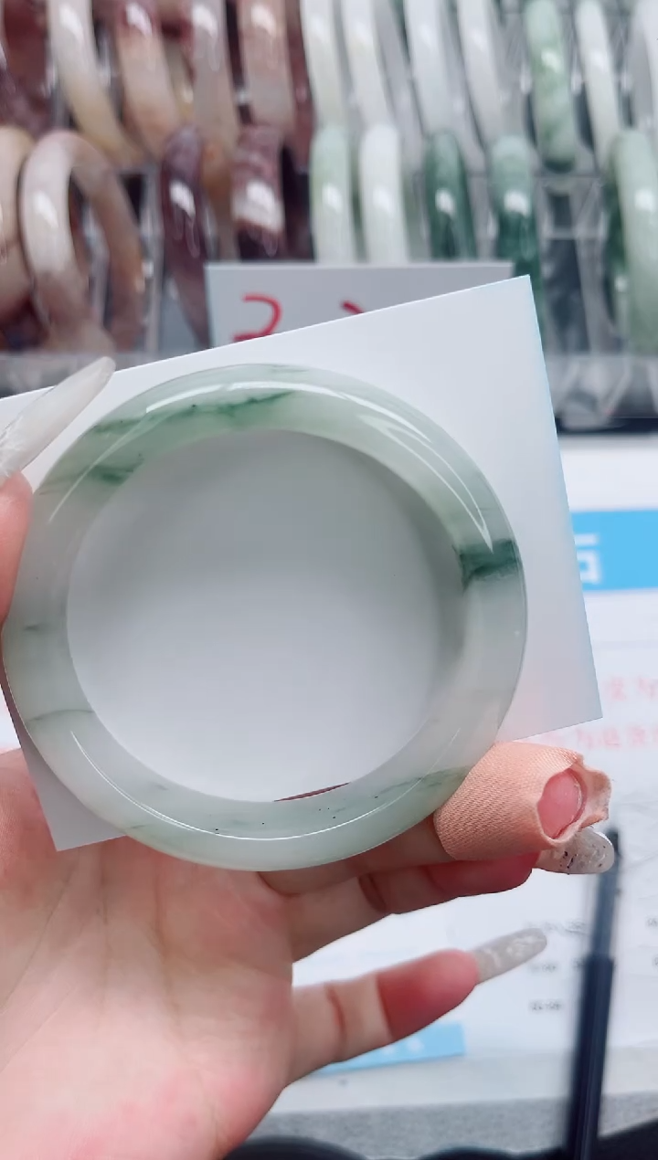 【闪购商品】石英质玉手镯未镶嵌A72-58.3