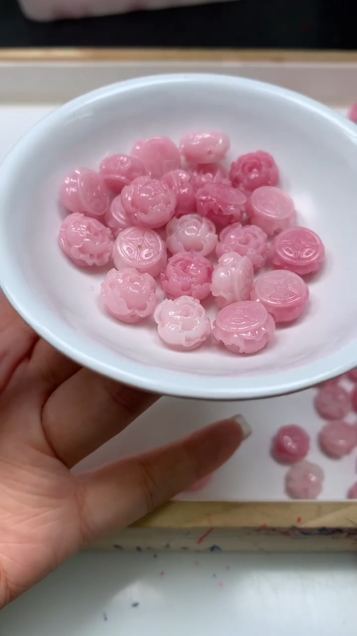 未镶嵌散珠拼合珍珠（马贝珠）E211 女皇贝 牡丹花12*7+mm6个5.8元