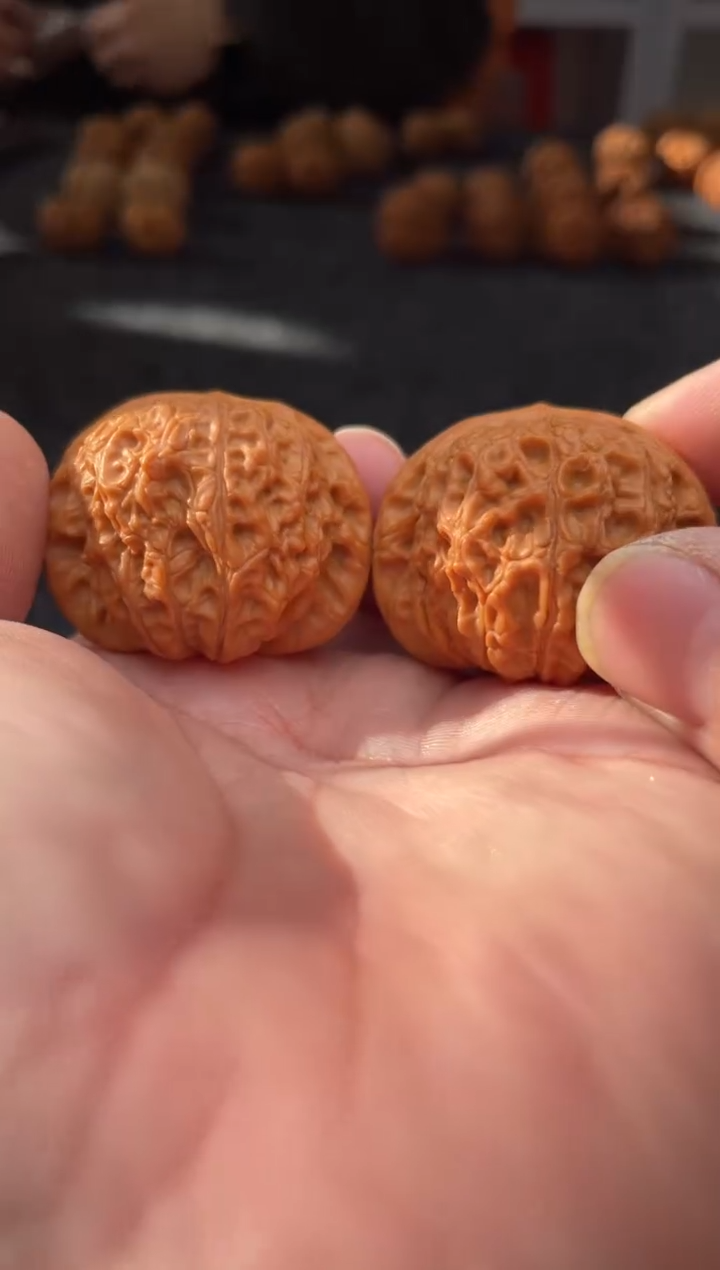 把件文玩核桃B207号39尺血麒麟