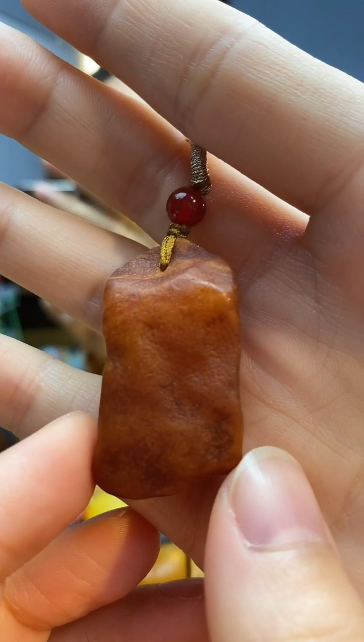 琥珀颈饰未镶嵌吊坠