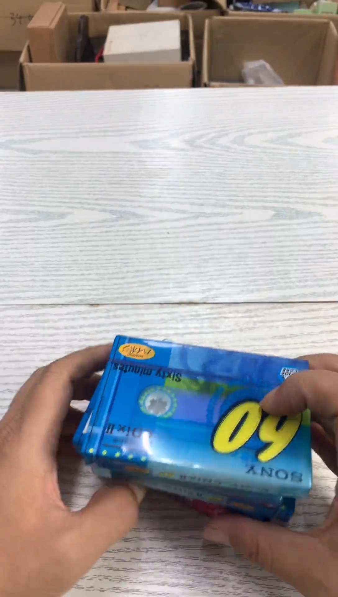 只*生默认微瑕，不退不换，介意勿拍