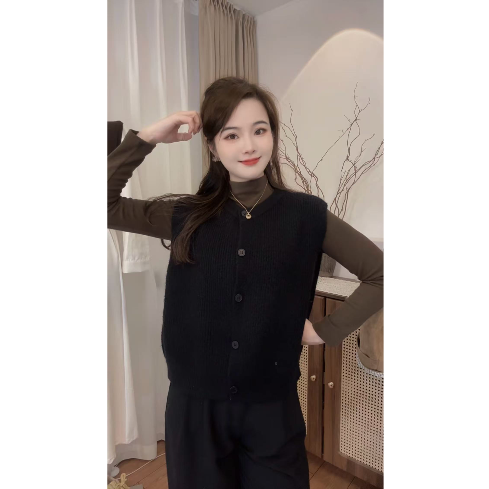 马甲背心外套秋季坎肩2025新款针织女士毛衣V领宽松马夹外穿百搭